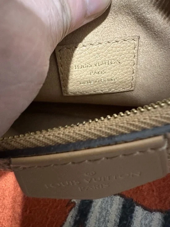 LOUIS VUITTON ❤️🌟 MONOGRAM EMPREINTE GIANT MULTI POCHETTE W/ TWO STRAP⭐️ - Picture 12 of 15